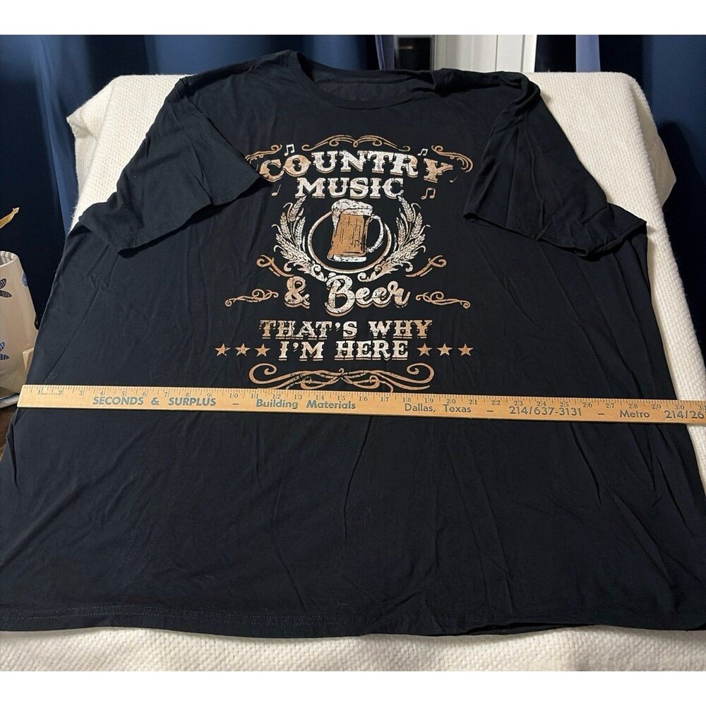 Country Music & Beer That's Why I'm Here Graphic T-Shirt - Black - 4xl